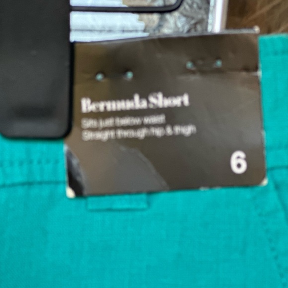 New York & Company Green Bermuda Shorts - Picture 9 of 11